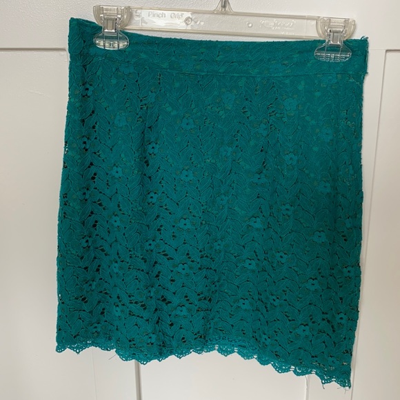 Women’s Skirt - Picture 1 of 7